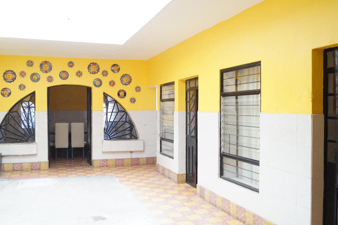 Casa De Los Soles B&B Hostal トラケパケ エクステリア 写真